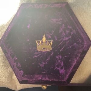 JEFREE STAR  BLOOD LUST  PALLETTE  DISCONTINUED  NO BOX